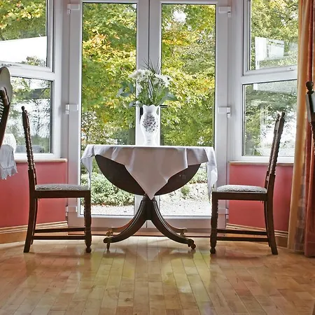 Country house Coolanowle Arless