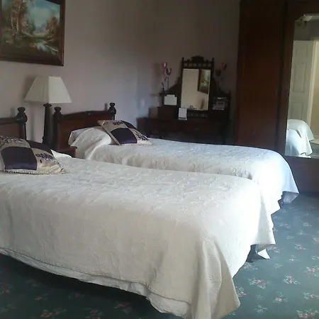 Country house Coolanowle Arless